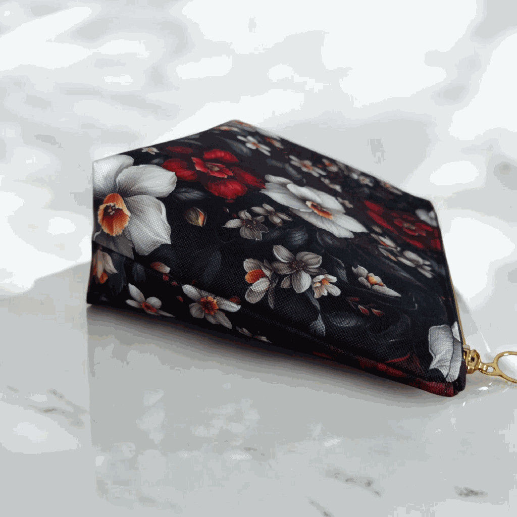 neceser impermeable grande floral rojo y blanco