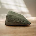 Neceser grande de viaje de pana verde oliva hecho a mano.