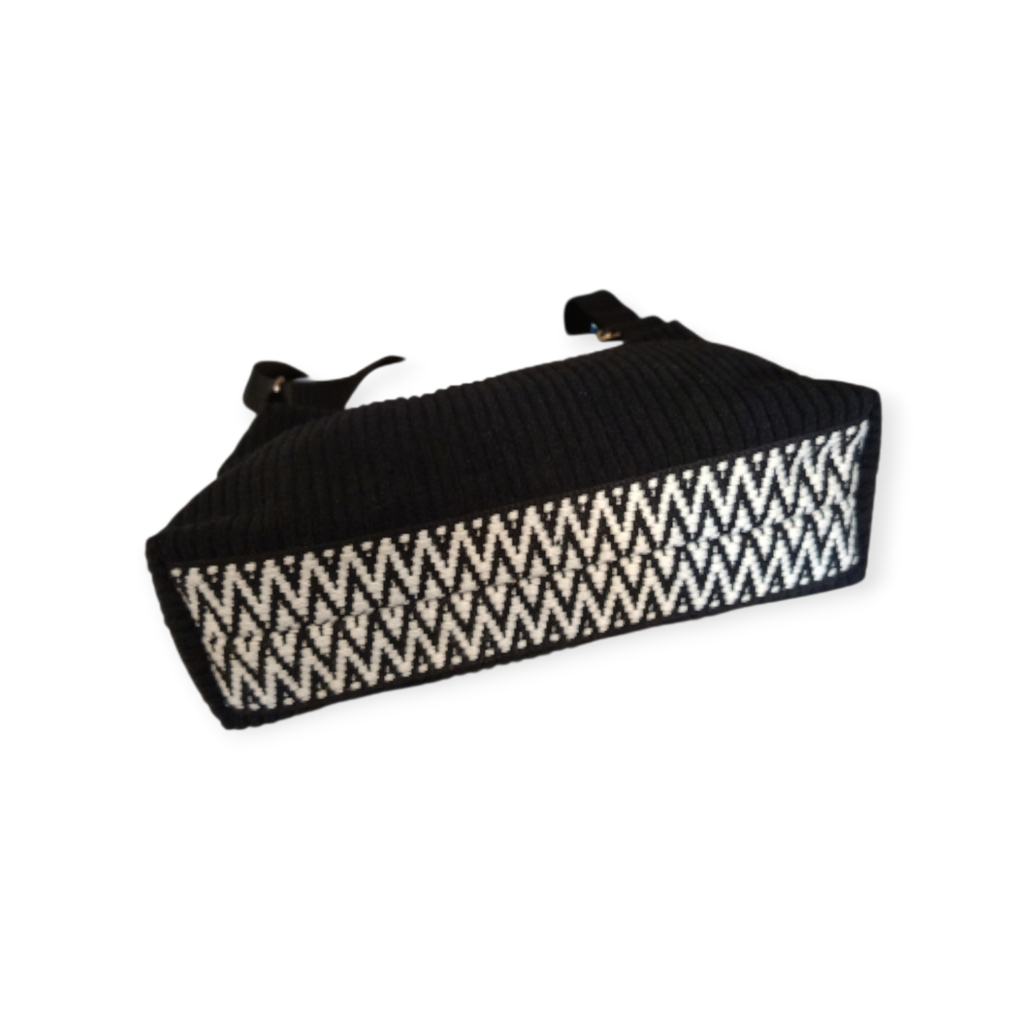 bandolera de pana negra hecha a mano