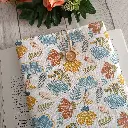 Funda de libro primavera con diseño floral hecha a mano