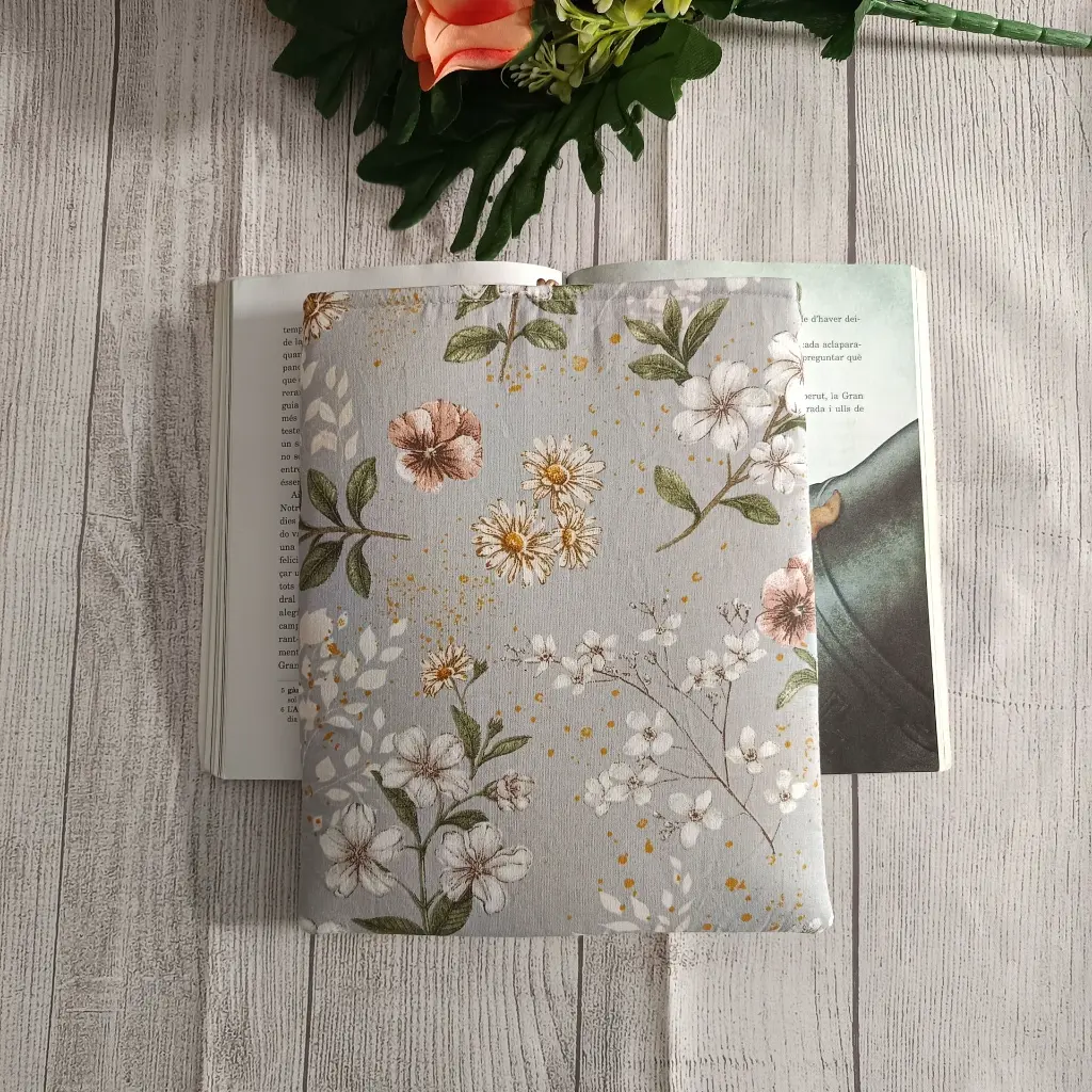 funda libros acolchada hechas a mano