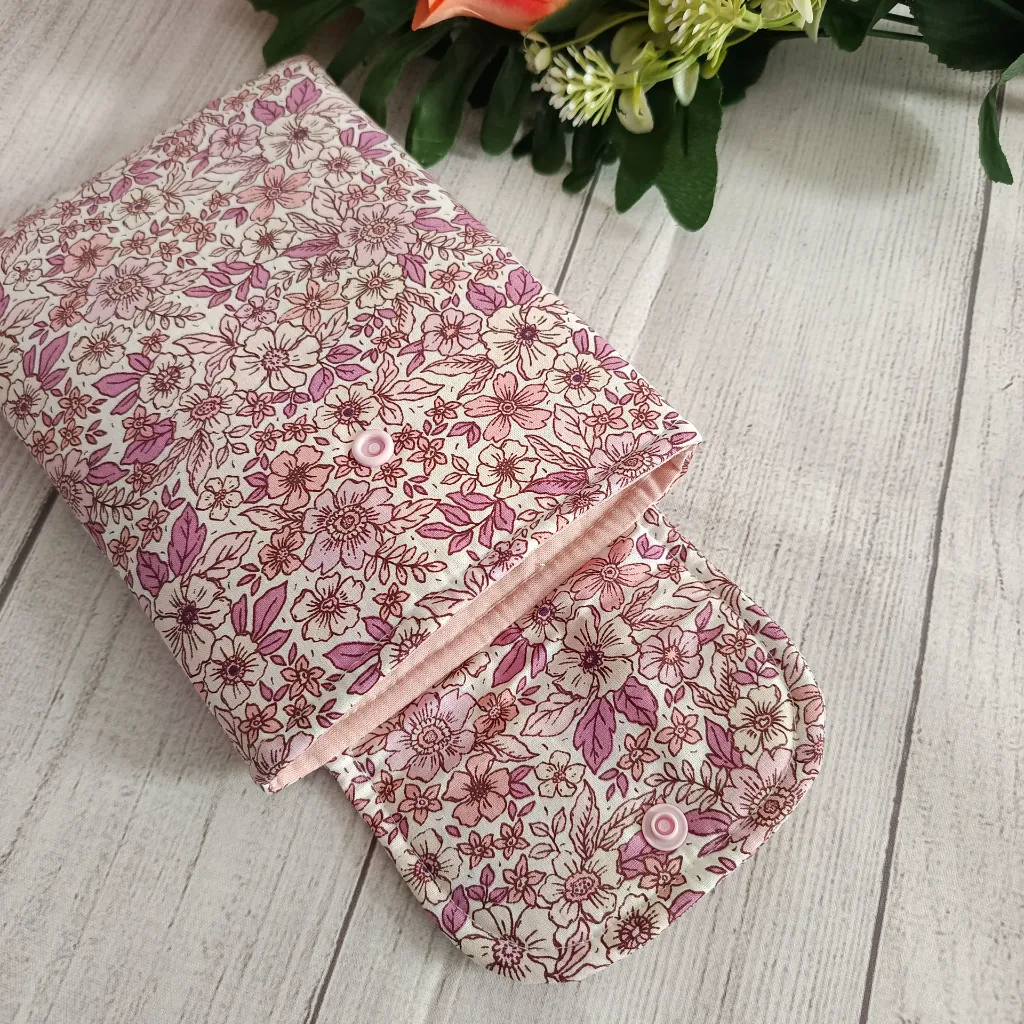 funda kindle hecha a mano de flores