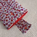 Funda para kindle con tela de corazones acolchada