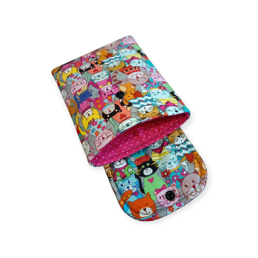 Funda para kindle con un interior lleno de color