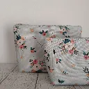 Kit de dos neceseres de viaje impermeables con estampado floral en color azul ment