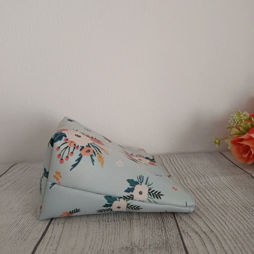 Pareja de neceseres de diferentes tamaños para maleta: organizador grande de aseo y neceser pequeño de bolso.