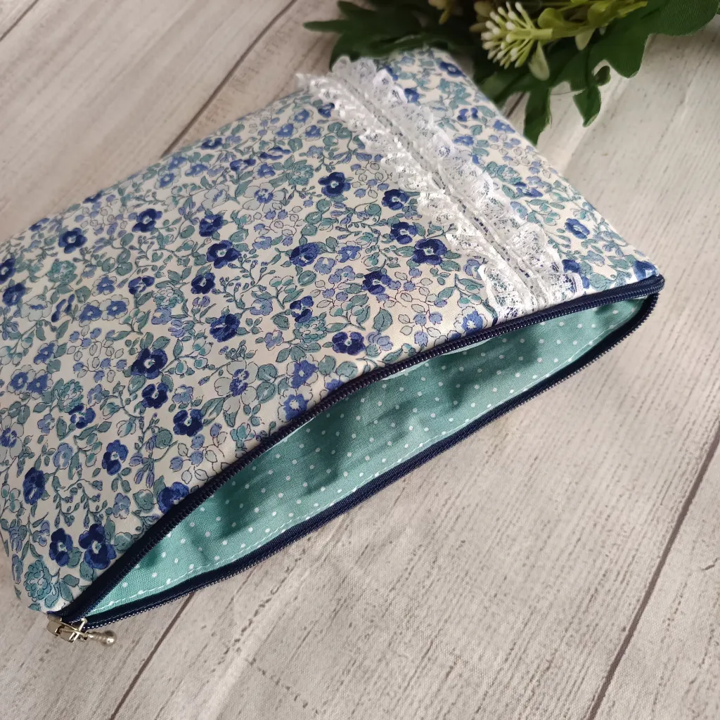 neceser pequeño hecho a mano elegante y práctico