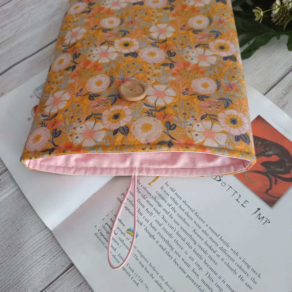 cierre botón madera funda para libro tela hecha a mano