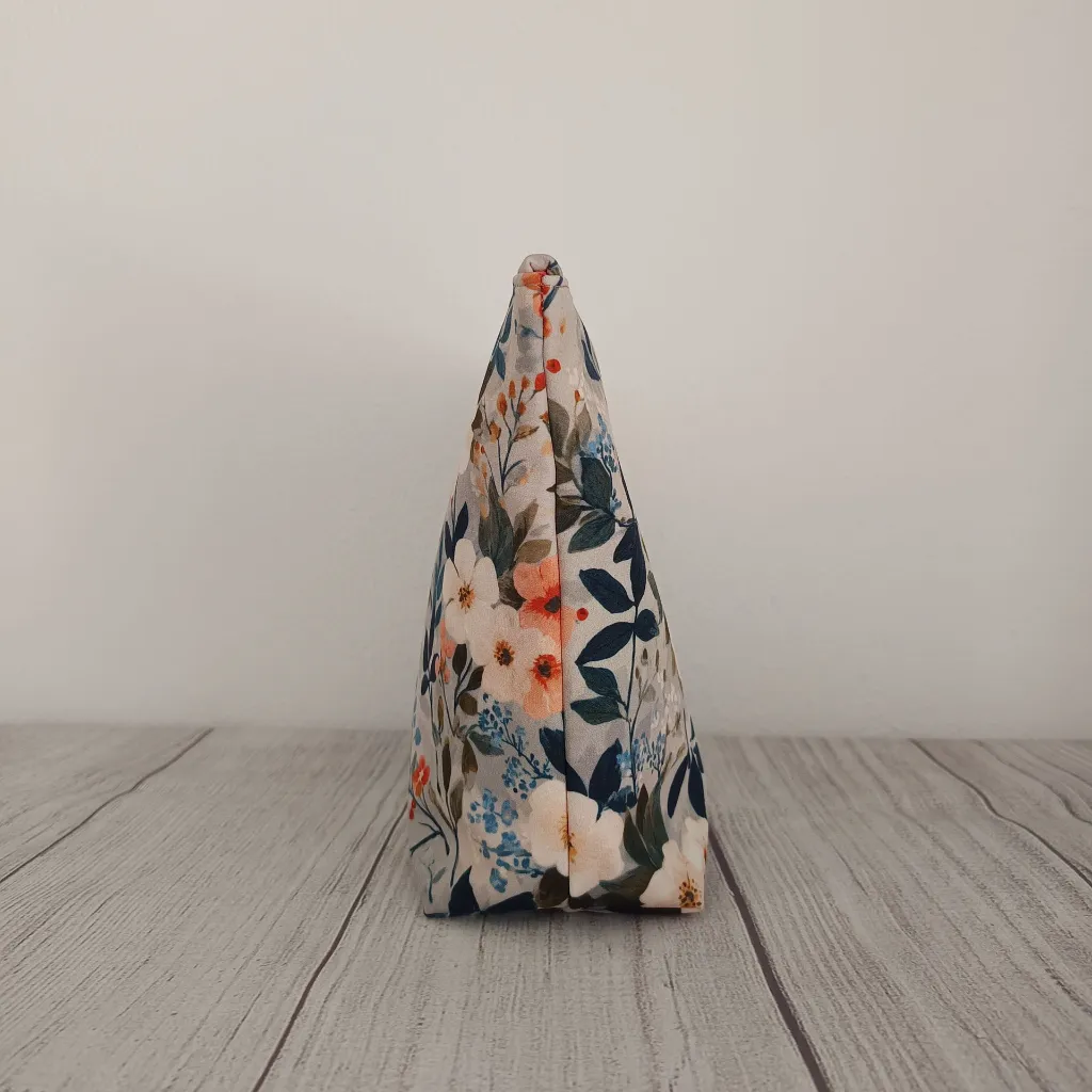 Neceser de viaje grande para cosméticos con diseño artesanal