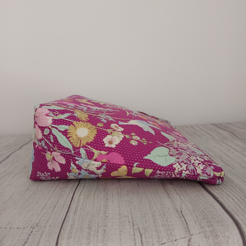 Neceser grande con estampado floral colorido y cierre seguro