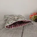 Neceser de viaje mediano con diseño floral vintage y cierre de cremallera