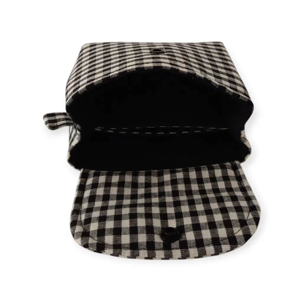 Mini neceser vichy negro acolchado para accesorios y maquillaje