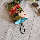funda de gafas de tela hecha a mano con un interior combinado con tela exterior.