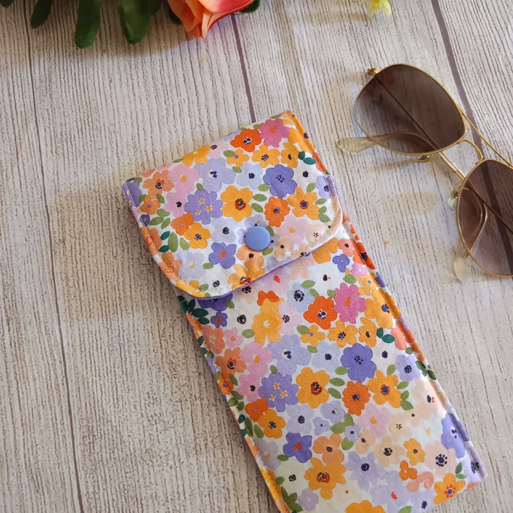 Funda de gafas de tela artesanal estampado floral