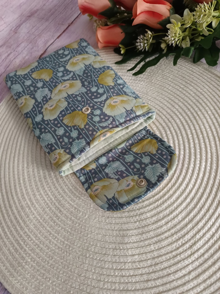 funda para kindle flores acolchada artesanal