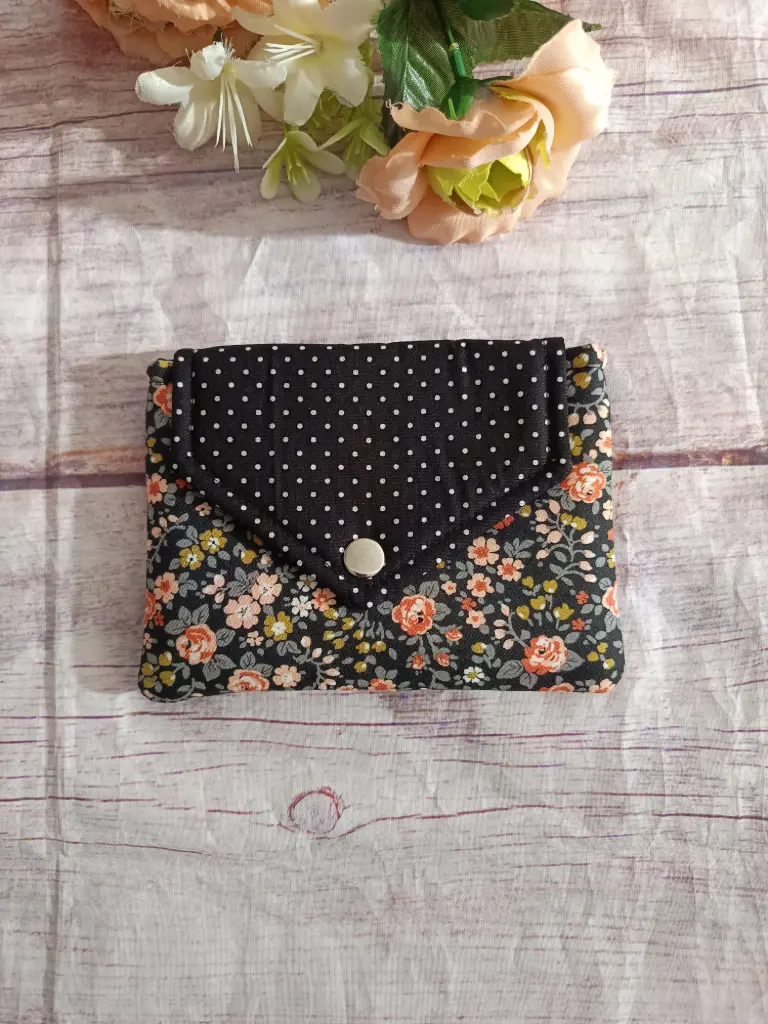 Bolsita multiusos Floral hecha a mano| Bolsa multiusos de tela