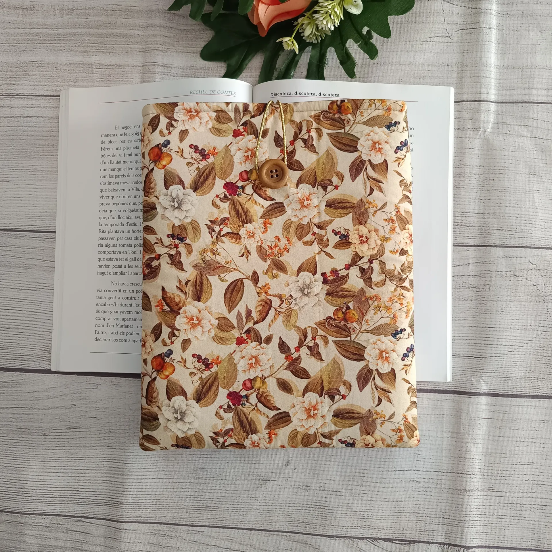 Funda de  libro de tela Floral