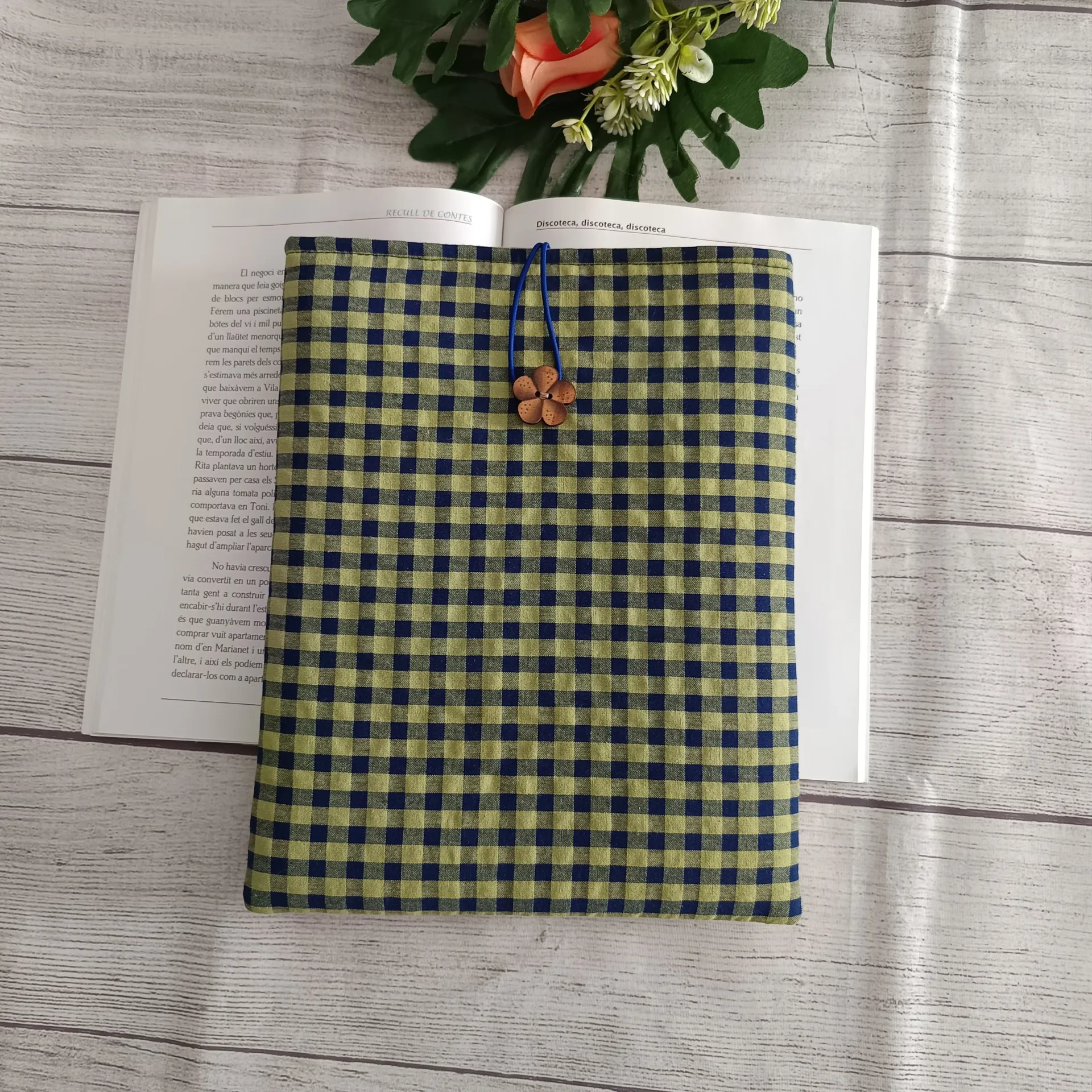 Funda para libro vichy oliva