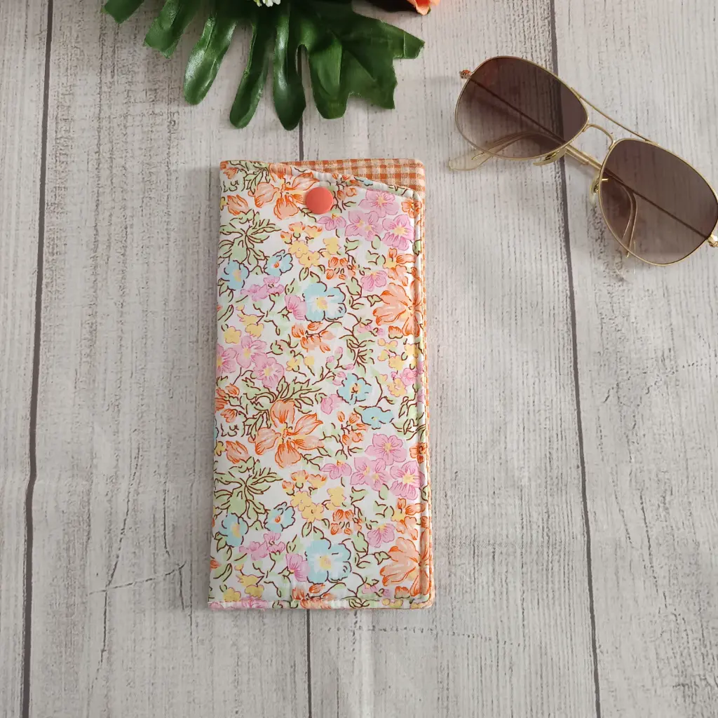 Estuche para gafas floral de tela con cierre a presión