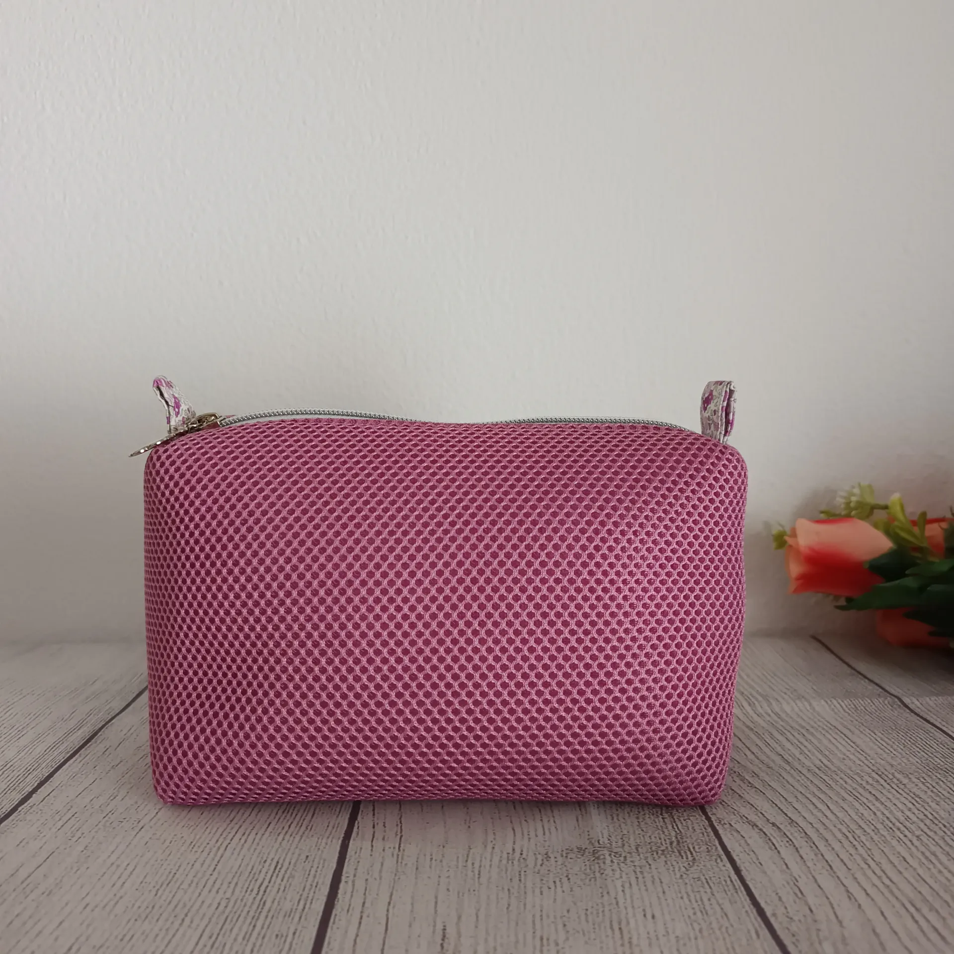 Neceser grande de viaje en tela malla 3D Rosa