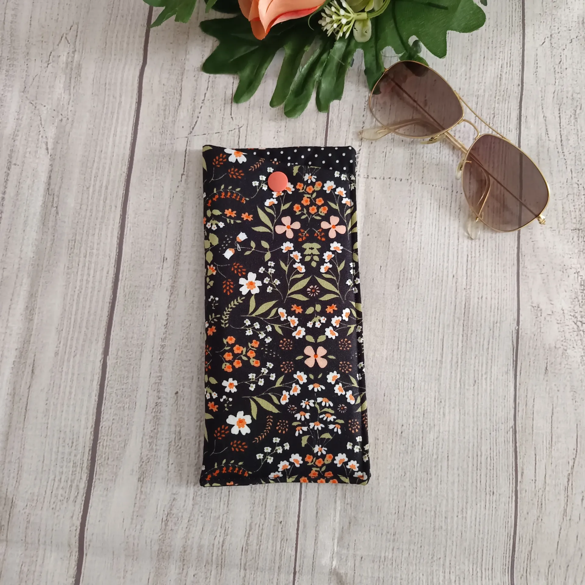 Funda de gafas elegante con diseño floral