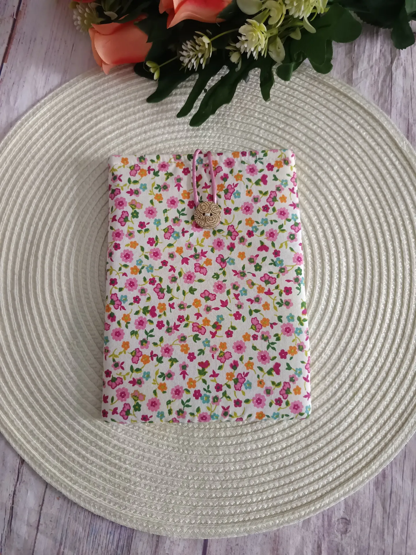 Funda de Kindle de tela hecha a mano con estampado floral